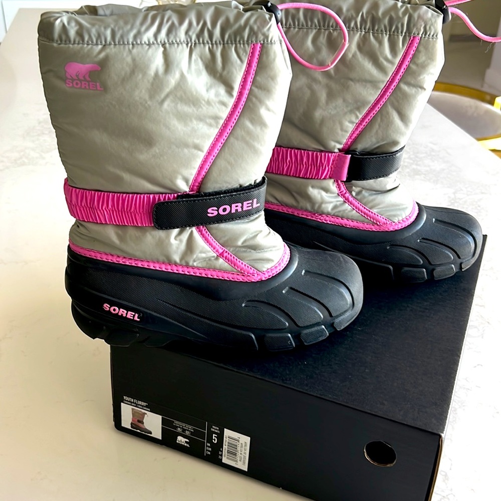 Sorel Kids' Pink and Black Winter Boots